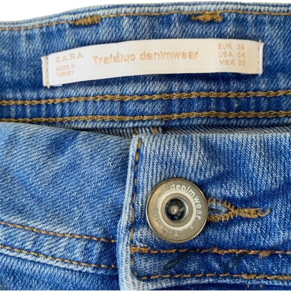 Zara Trafaluc Jeans Women Size 4 Measuring 30x28 Distressed Raw Hem High Waisted - Picture 2 of 5